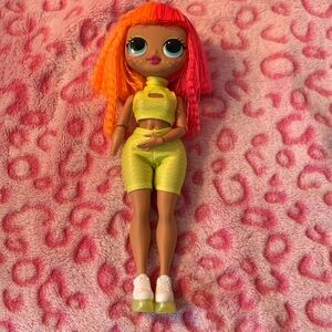 LOL Neonlicious fashion doll
